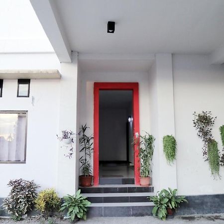 Reddoorz @ Pasangkayu Mamuju Utara Hotel Eksteriør billede